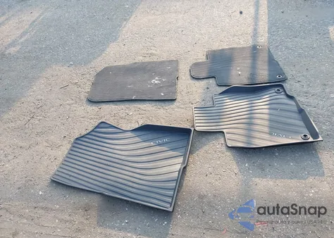 2025 Honda Civic Hybrid Sport/Sport Touring z USA, uszkodzony, nr VIN 2HGFE4F85SH341104